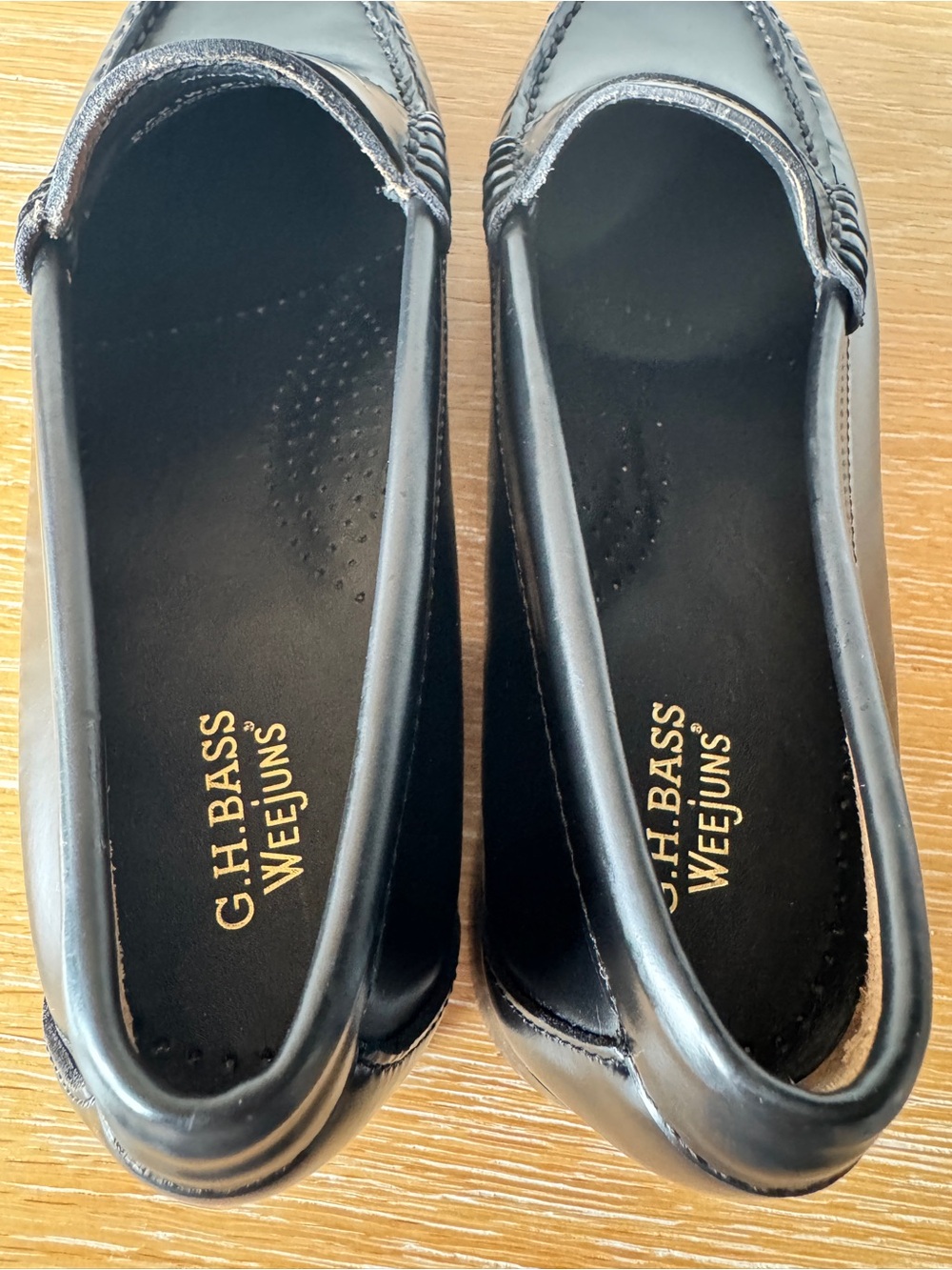 G. H. BASS Women's Whitney Weejuns Penny Loafer Black Size 8.5 - Picture 4 of 16